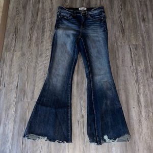 buckle Parker Bell Bottom jeans
